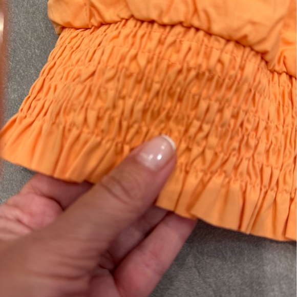 ASTR the label Revolve Aldrin cropped blouse puff sleeve size large off shoulder - Picture 3 of 9